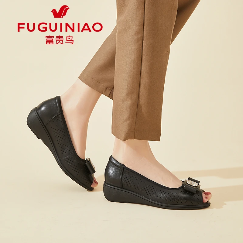 富贵鸟真皮鱼嘴鞋女2025新款夏季外穿厚底坡跟鞋黑色百搭露趾凉鞋
