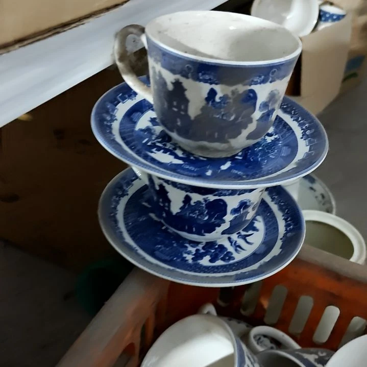 摆件陶瓷盘子碗啥都有