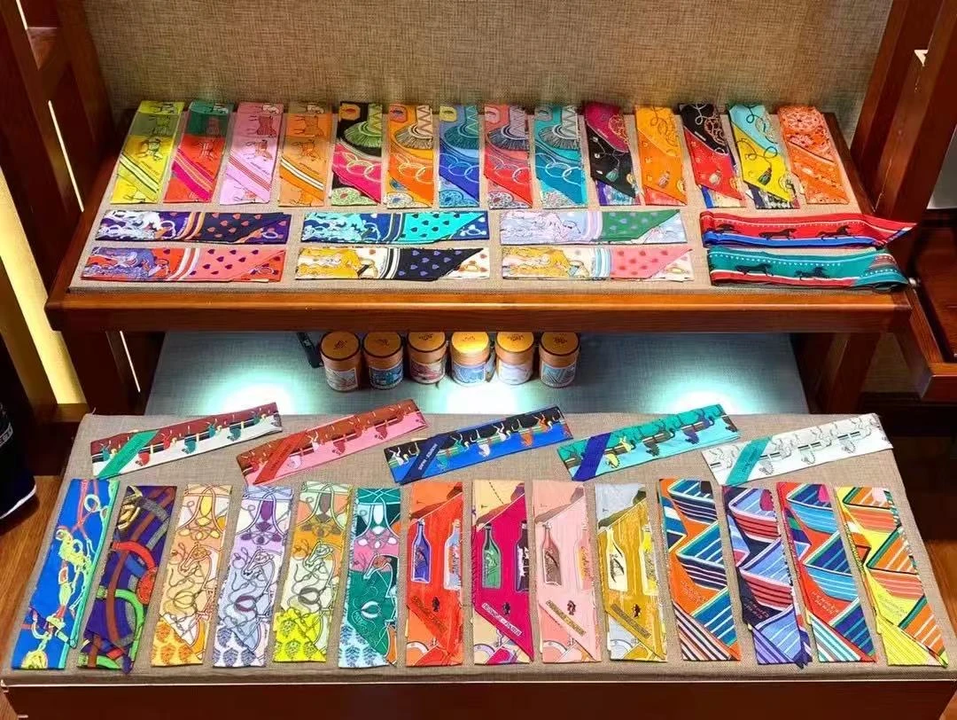 手腕丝巾 包包手提搭配