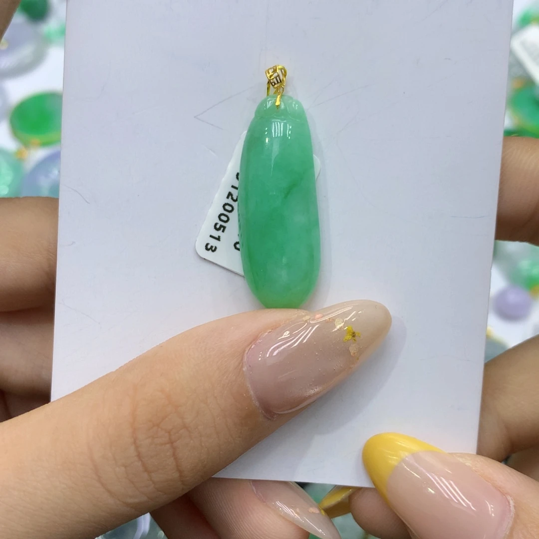 颈饰18K金镶嵌翡翠翡翠