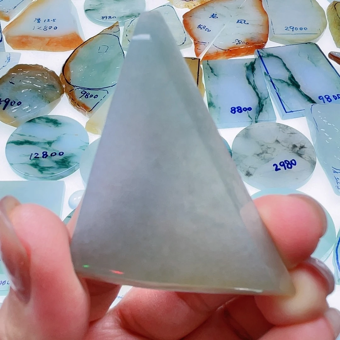 定制翡翠未镶嵌定制翡翠未镶嵌