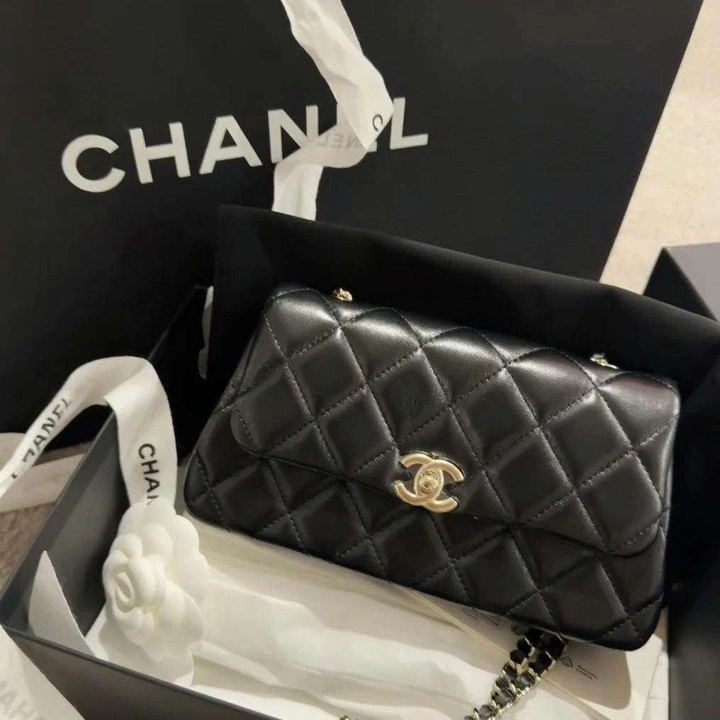 全新未使用 Chanel/香奈儿 青奢荟/新款25s迷你cf斜挎包//67931