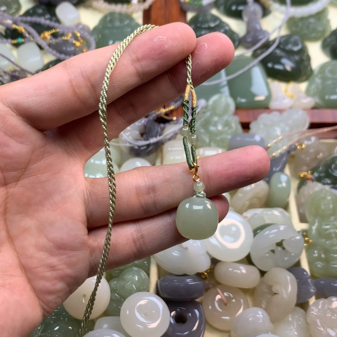 【闪购商品】和田玉未镶嵌颈饰