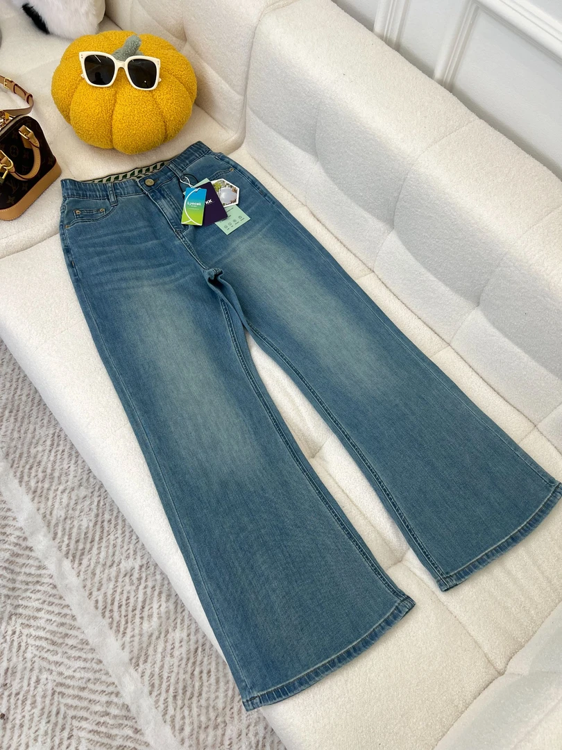 莱赛尔超薄冰氧吧夏季微喇牛仔裤高弹力显瘦直筒微喇牛仔裤宽松