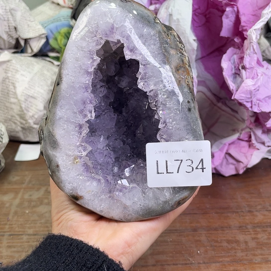 未镶嵌水晶大型摆件（非配饰）