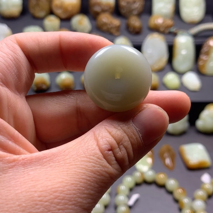 开***乐和田玉（糖玉）未镶嵌颈饰