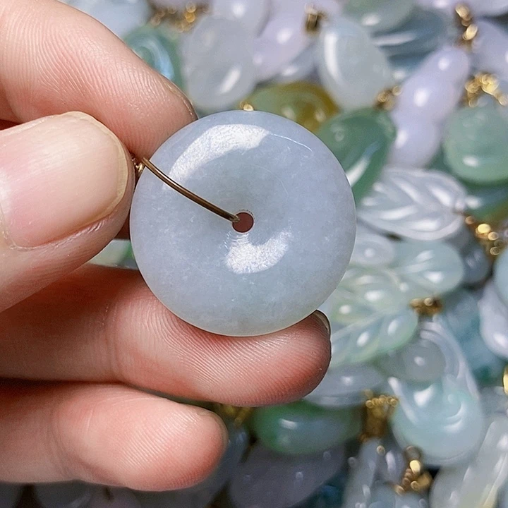 翡翠未镶嵌颈饰天然A货翡翠