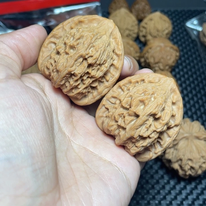 文玩核桃把件41红狮子头