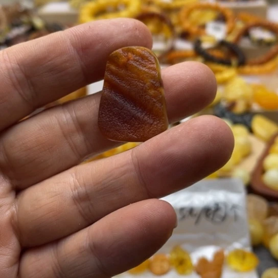 未镶嵌蜜蜡手串吊坠