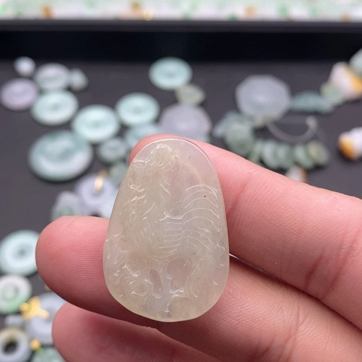 翡翠吊坠(不含链)未镶嵌