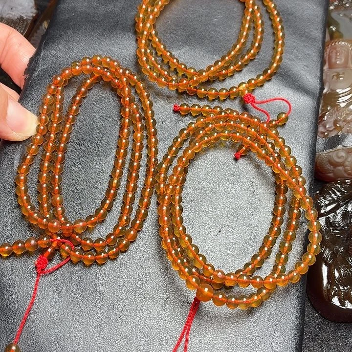 @***堂琥珀未镶嵌颈饰4+三条