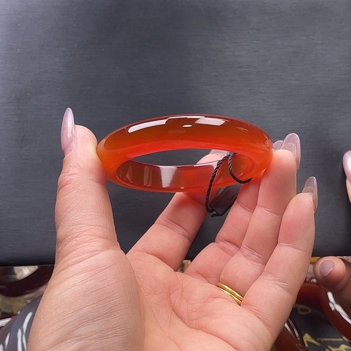 玛瑙/玉髓未镶嵌手镯54.3