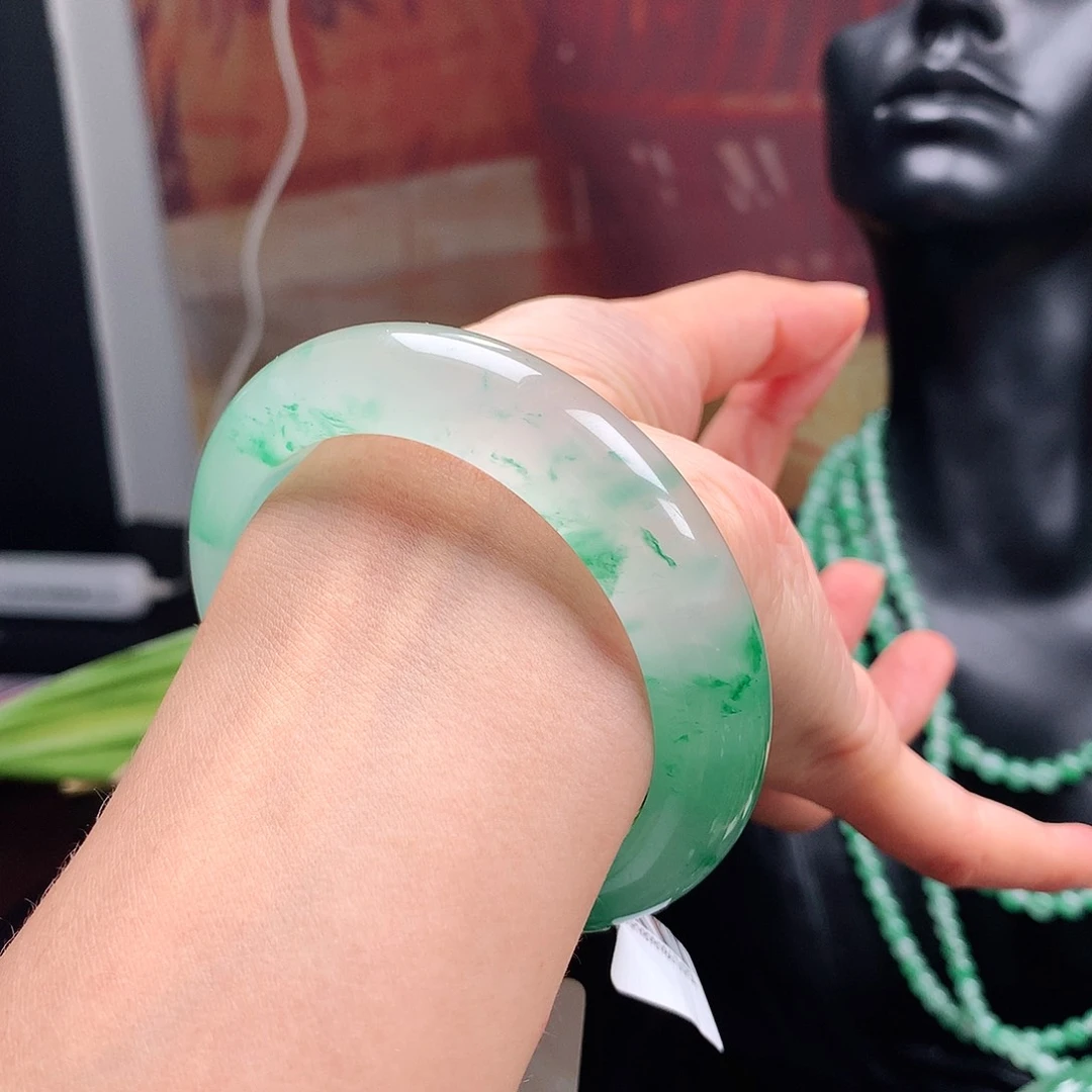 石英质玉手镯未镶嵌53