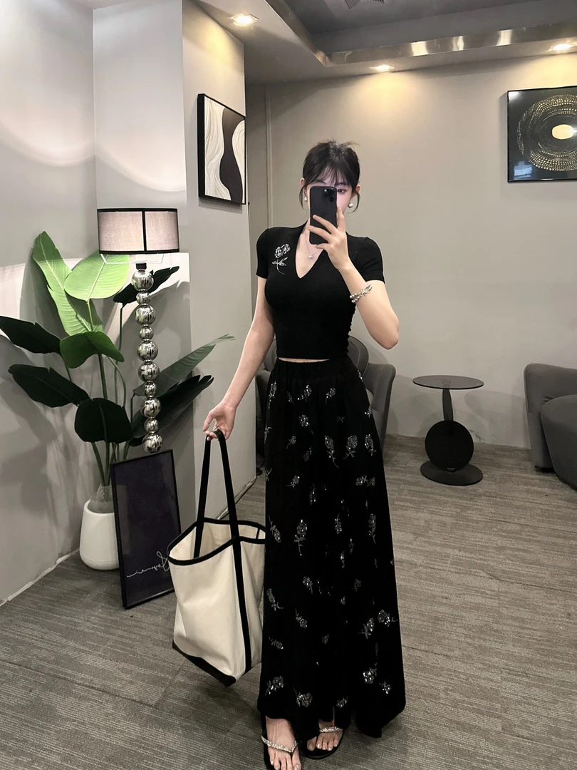 【Gouya】法式伞裙女高级感早秋黑色系列套装欧诺风修身长裙女