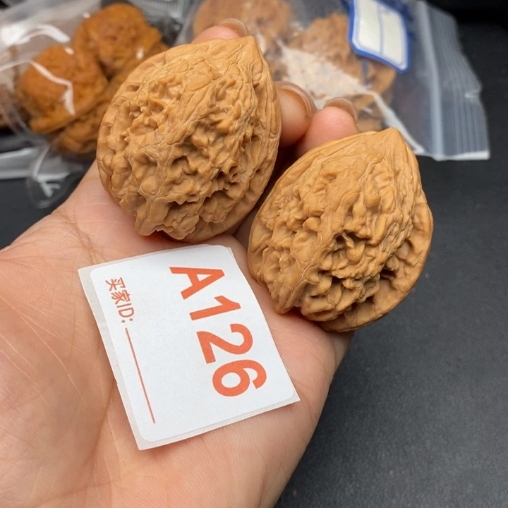 文玩核桃吊坠核桃