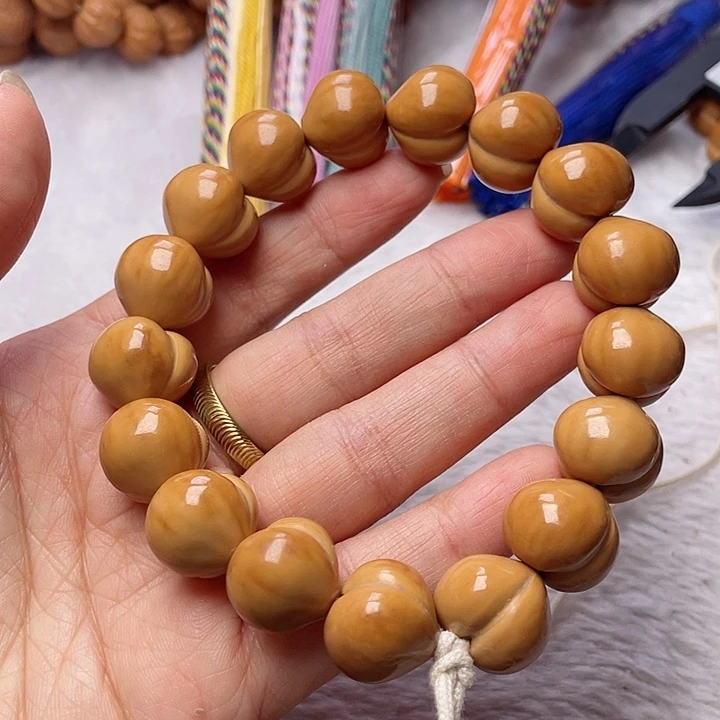 手串猴头核桃霸**?16d g h n m m