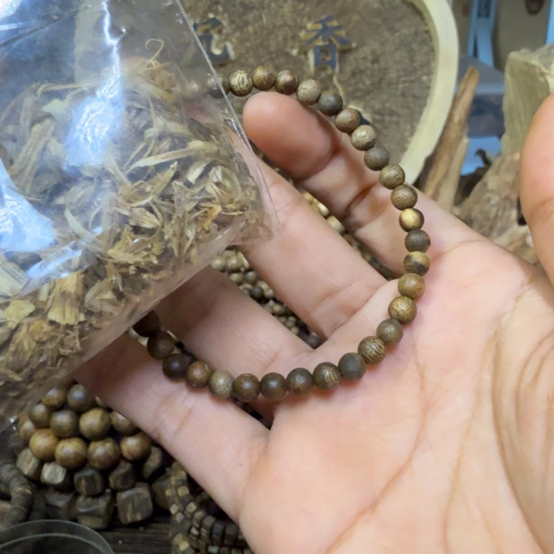 沉香碎屑沉香奇楠沉香圆珠5mm单圈虫漏