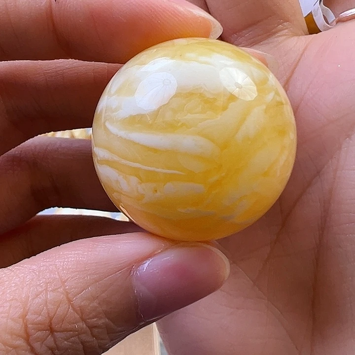 蜜蜡未镶嵌珠宝奇石