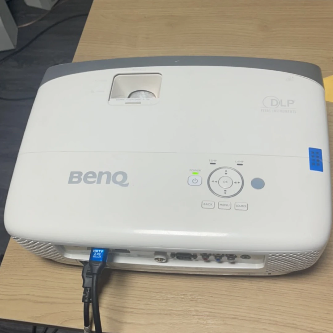 9新 Benq/明基 9新 二手 明基投影仪 运费自理