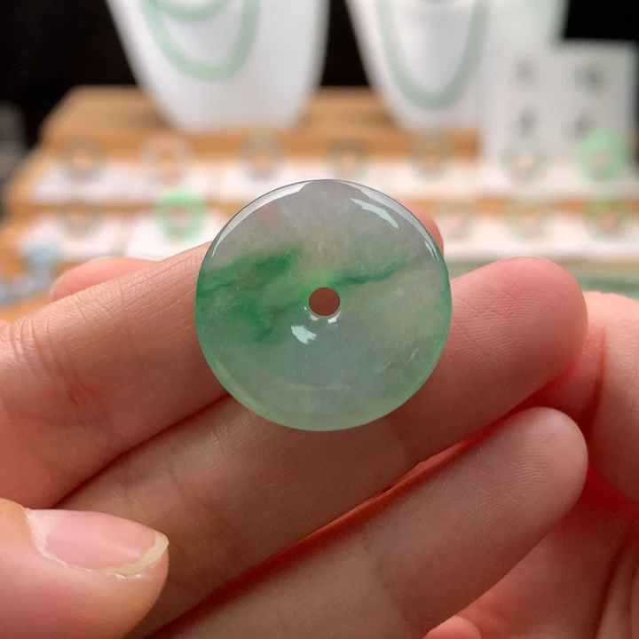 吊坠(不含链)未镶嵌翡翠天然缅甸A货翡翠