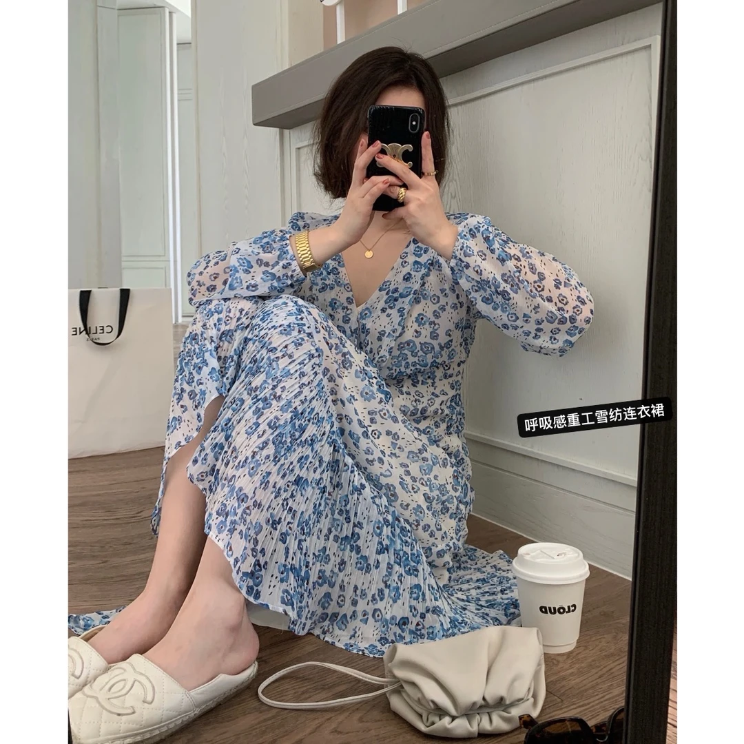 Halo nini 连衣裙2025新款春长袖吊带甜美碎花雪纺法式初恋茶歇裙