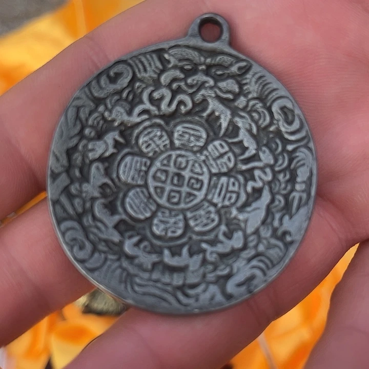 铜铁合金类藏式九宫八卦牌