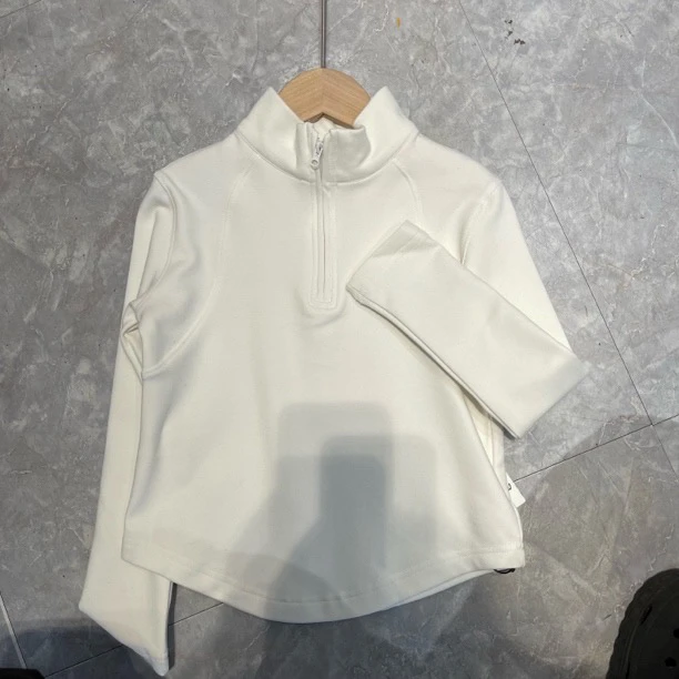 1603儿童磨绒半拉链上衣