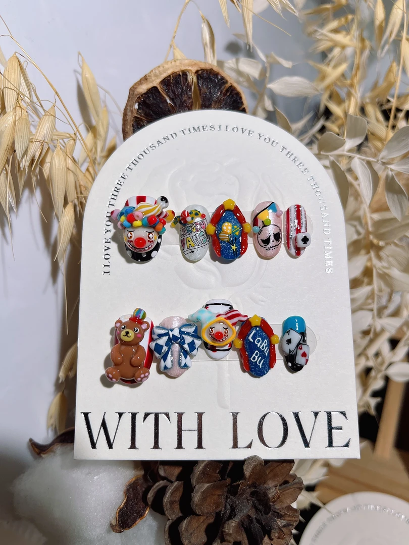 《小丑拉布布》董董纯手工2025穿戴甲显白新款美甲立体纯手工小清新