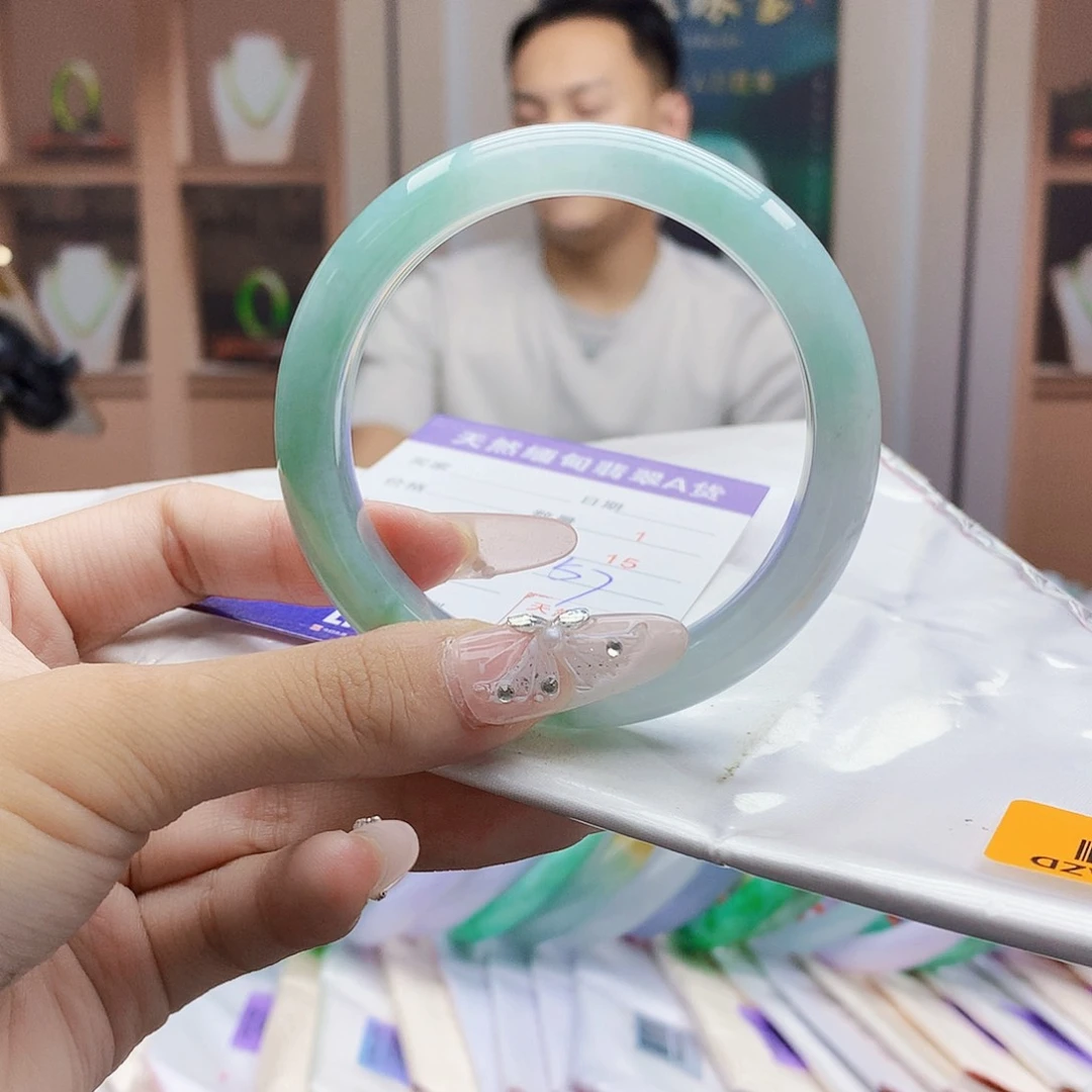 翡翠手镯未镶嵌77789999999999999