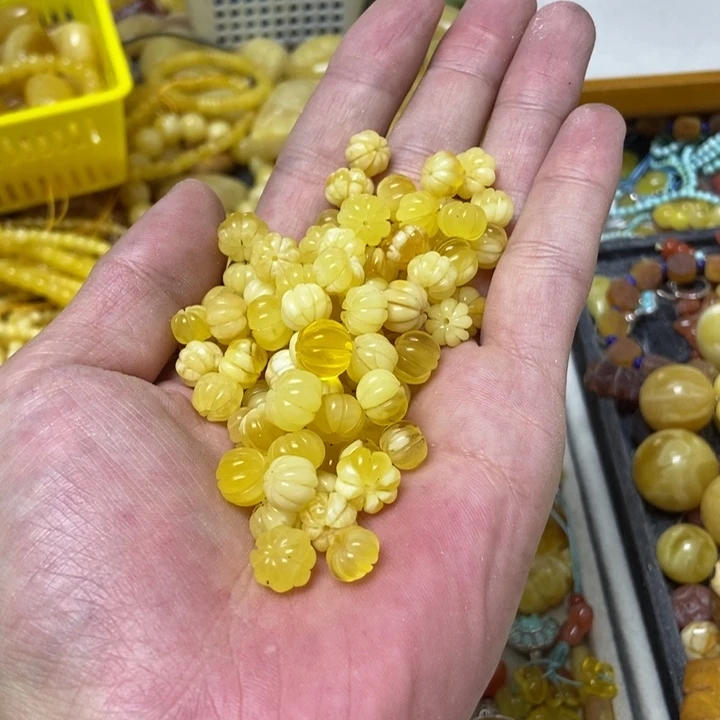 蜜蜡未镶嵌裸石多样性发货2个