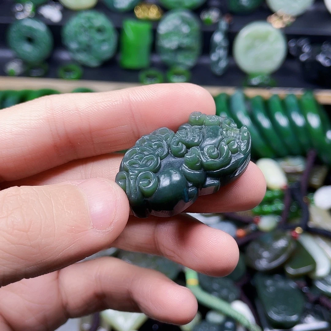 和田玉未镶嵌珠宝半成品