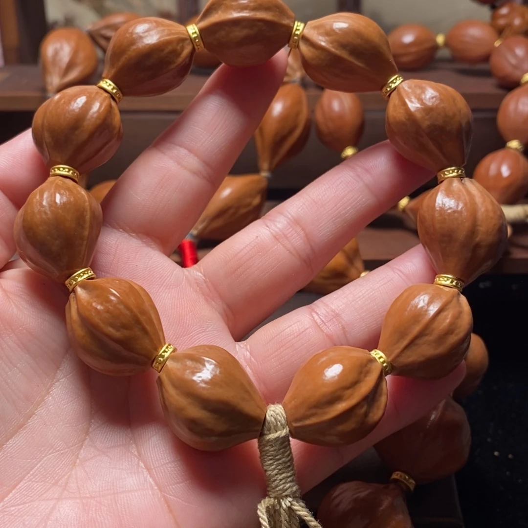 橄榄核手串/手链1.9鸡血红11颗磨头