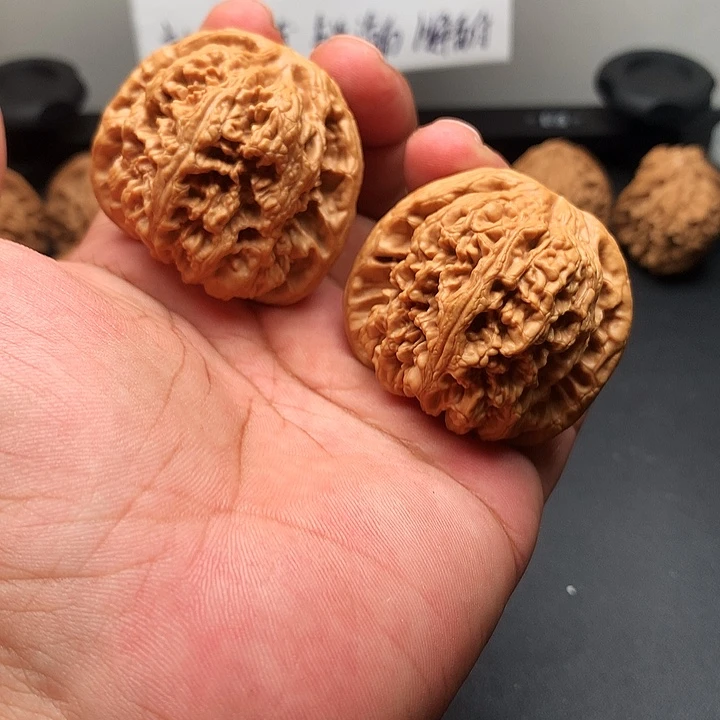 文玩核桃吊坠45粗筋