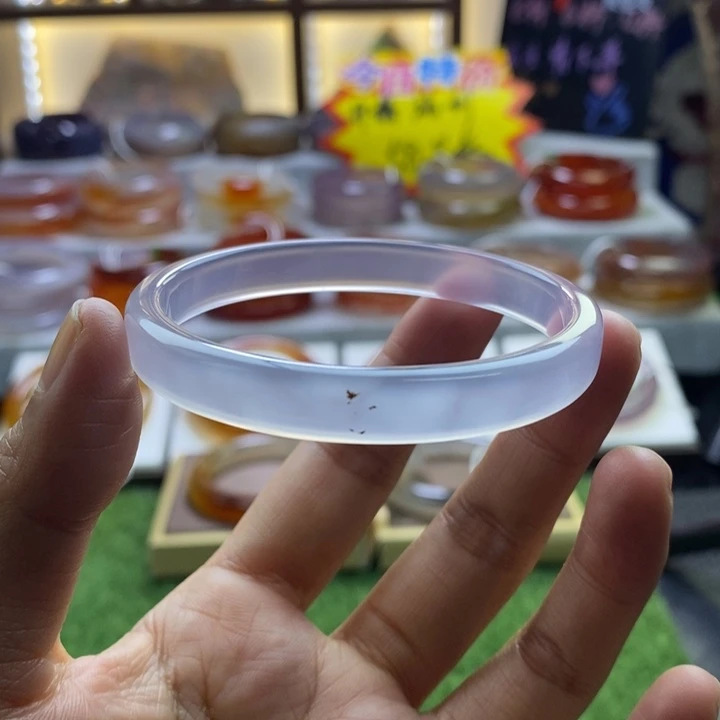 手镯玛瑙/玉髓未镶嵌