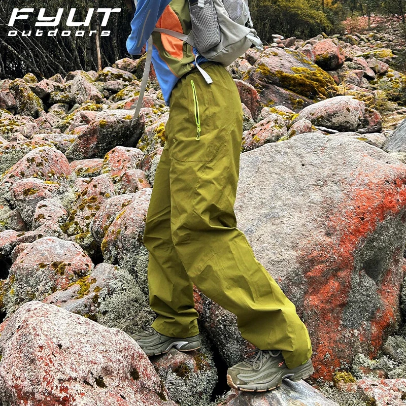 FYUT户外冲锋裤防水透气撞色拉链工装裤2025男女轻量硬壳登山裤