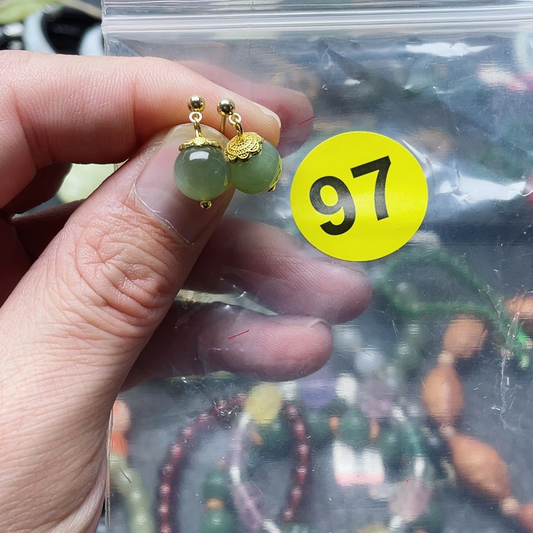 颈饰未镶嵌和田玉木*吒耳饰