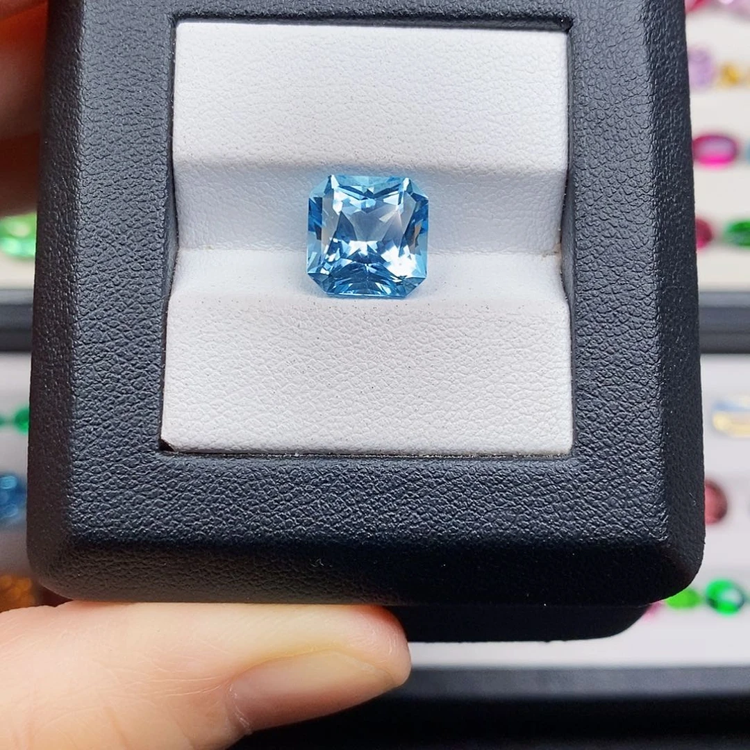 未镶嵌裸石托帕石6.15ct