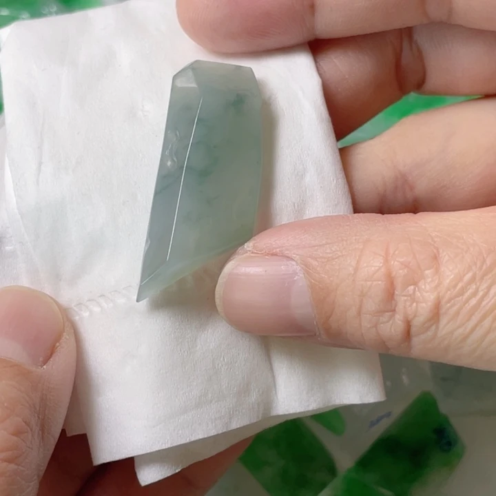 定制翡翠未镶嵌包工