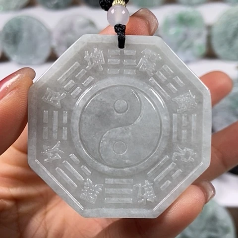 翡翠颈饰未镶嵌八卦福利