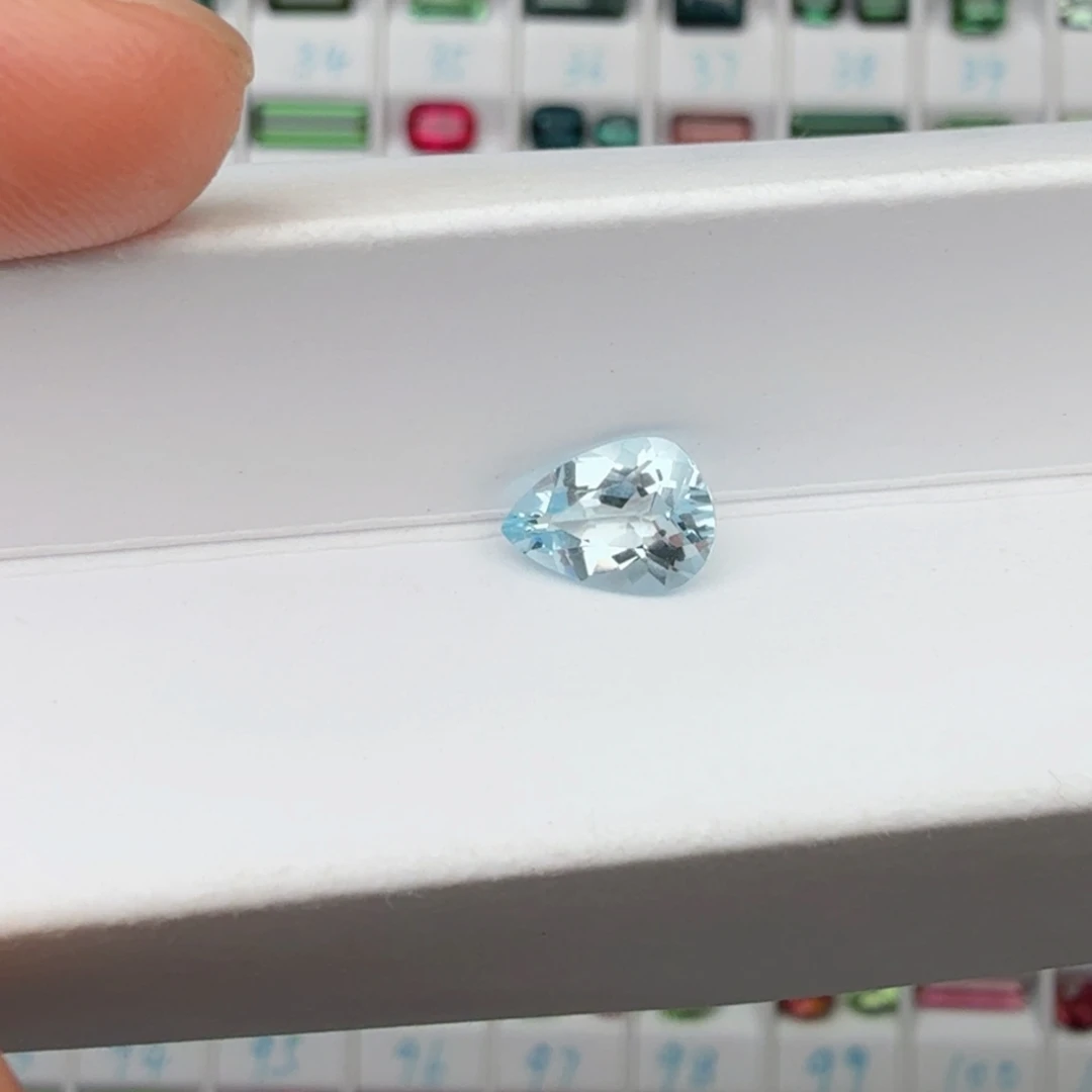海蓝宝石裸石天然1.14克拉