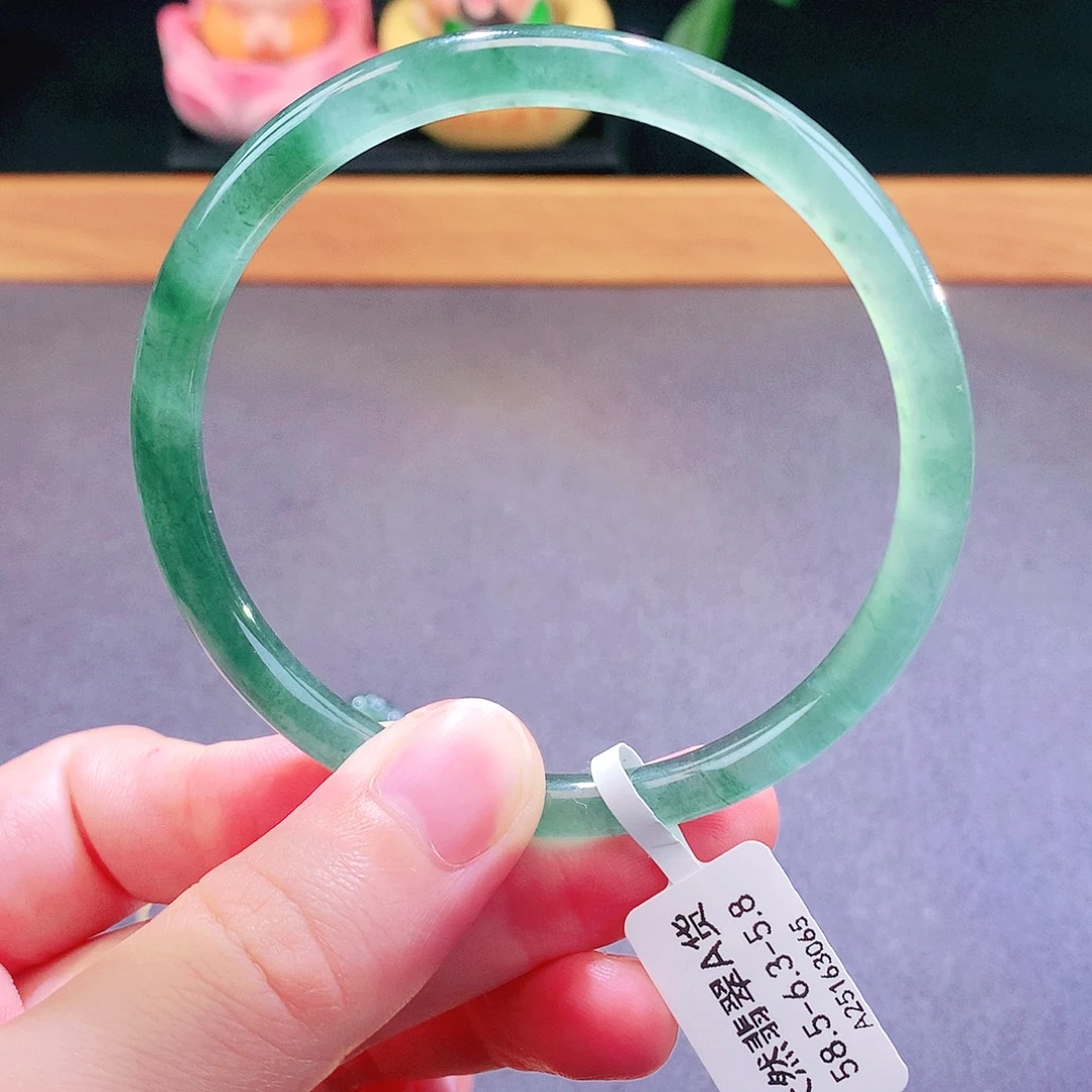 翡翠未镶嵌手镯天然翡翠