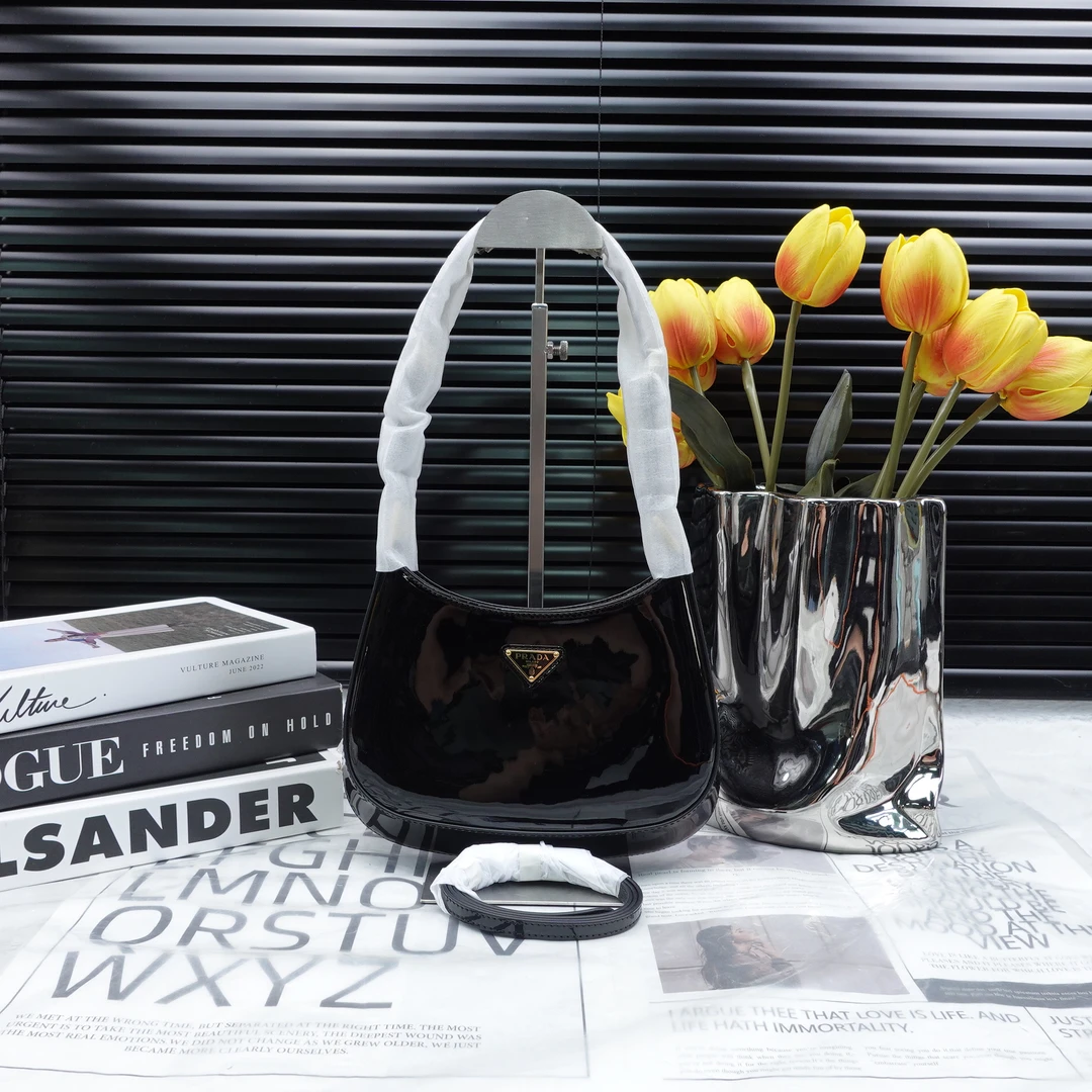 95新 Prada/普拉达 单肩包/T10226896