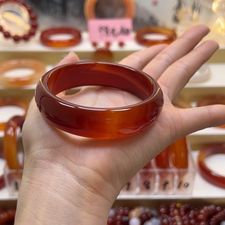 玛瑙/玉髓未镶嵌手镯