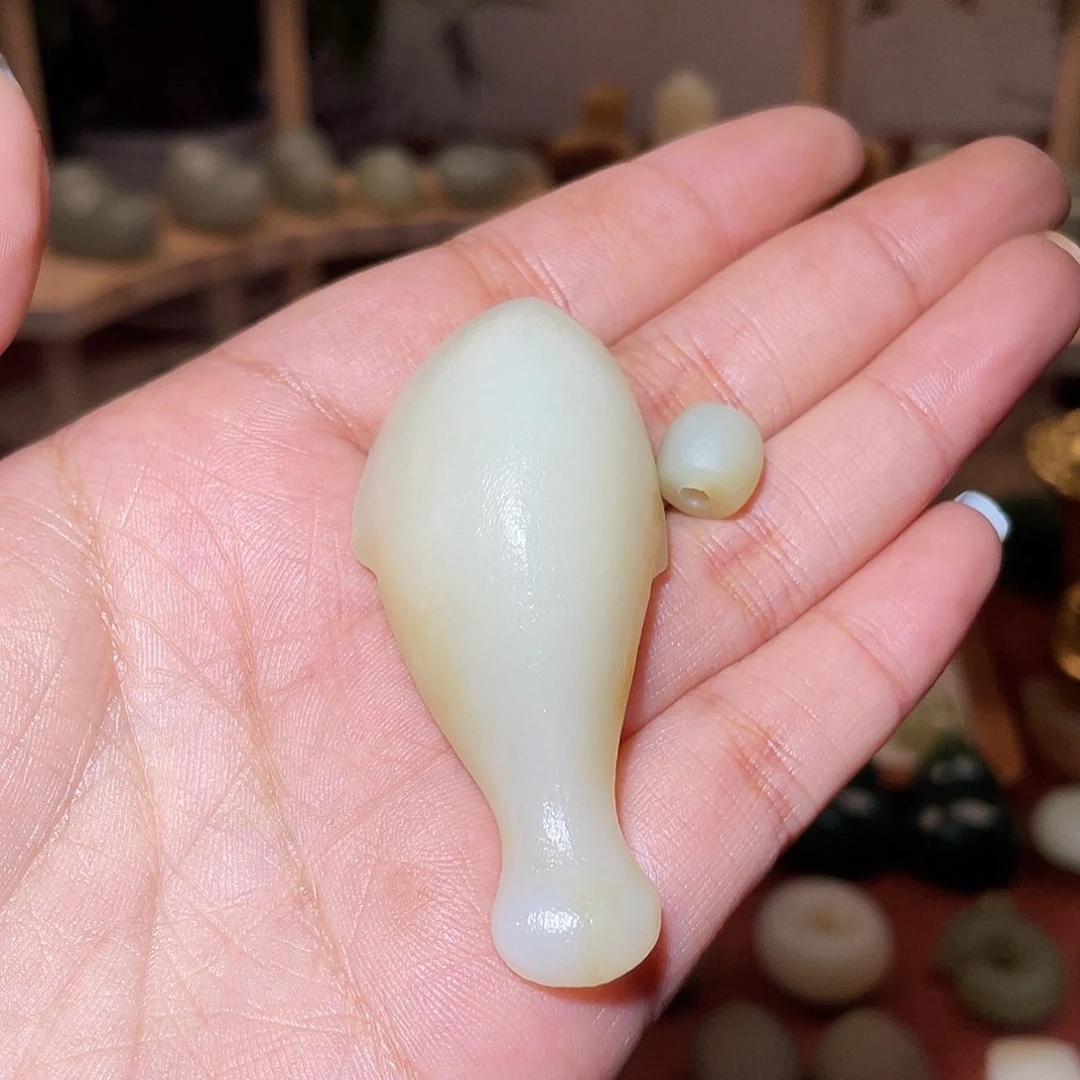 颈饰未镶嵌和田玉暖*?