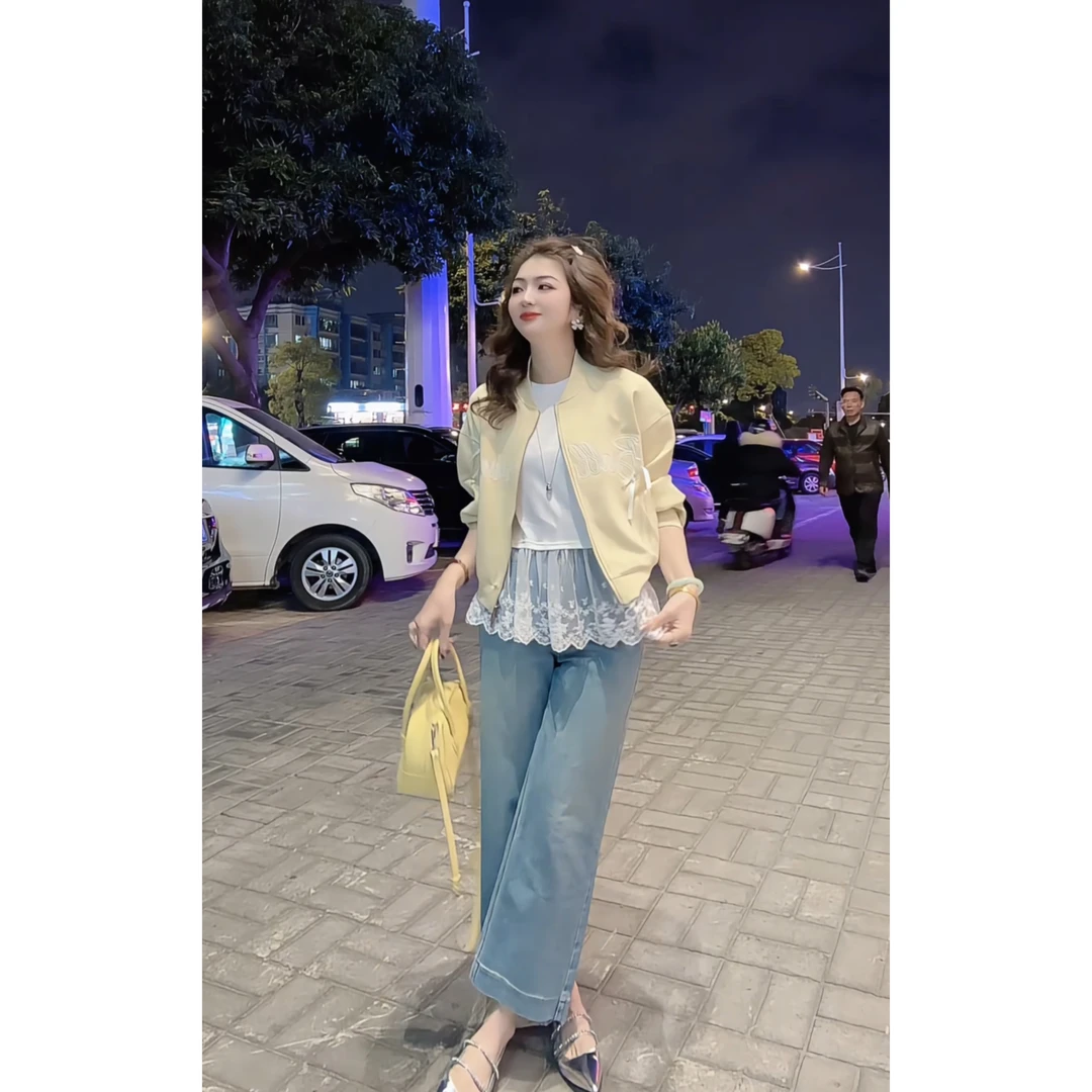 涵儿家 早春蝴蝶结刺绣棒球服外套 VS韩版高腰弹力直筒九分牛仔裤