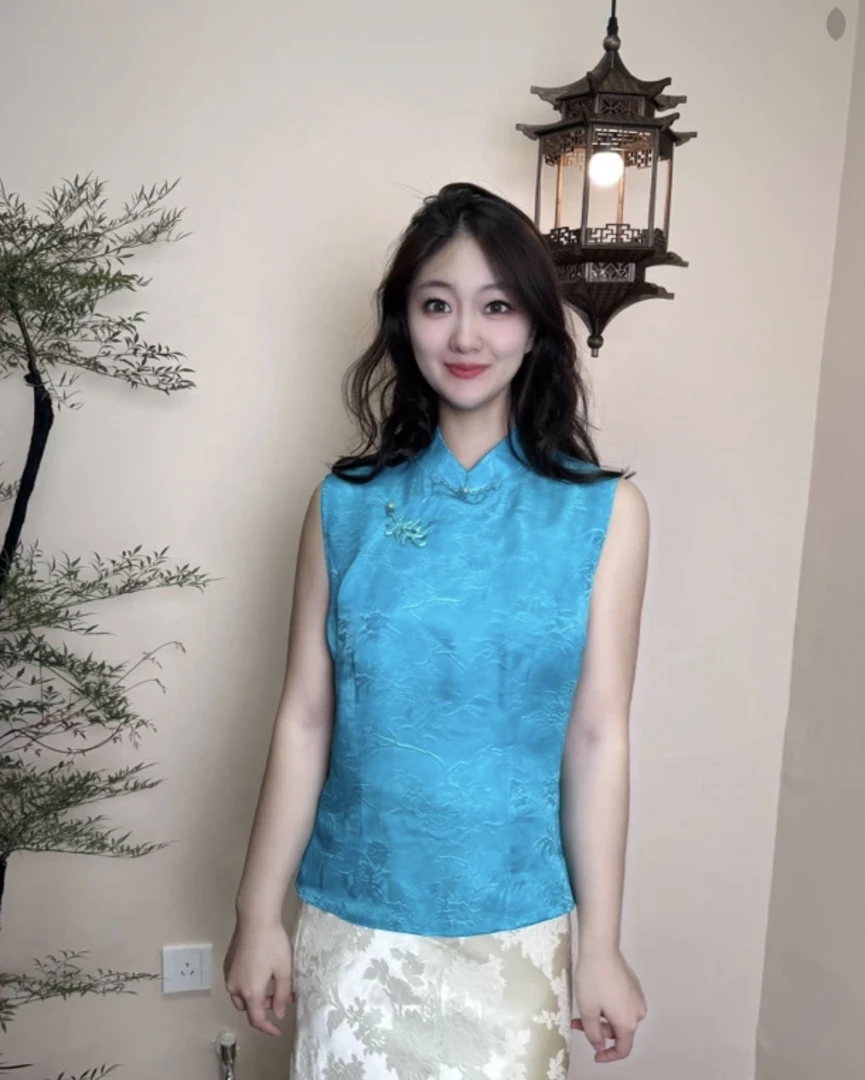 蓝色款扎染百搭马甲