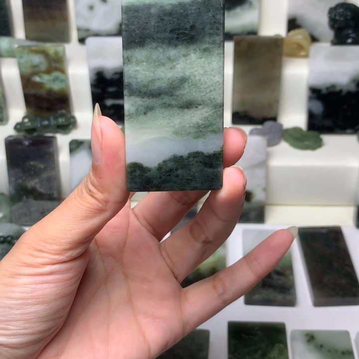 未镶嵌独山玉颈饰