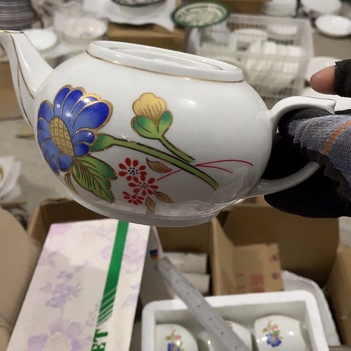 瓷片力力强化瓷金花纸茶壶一个