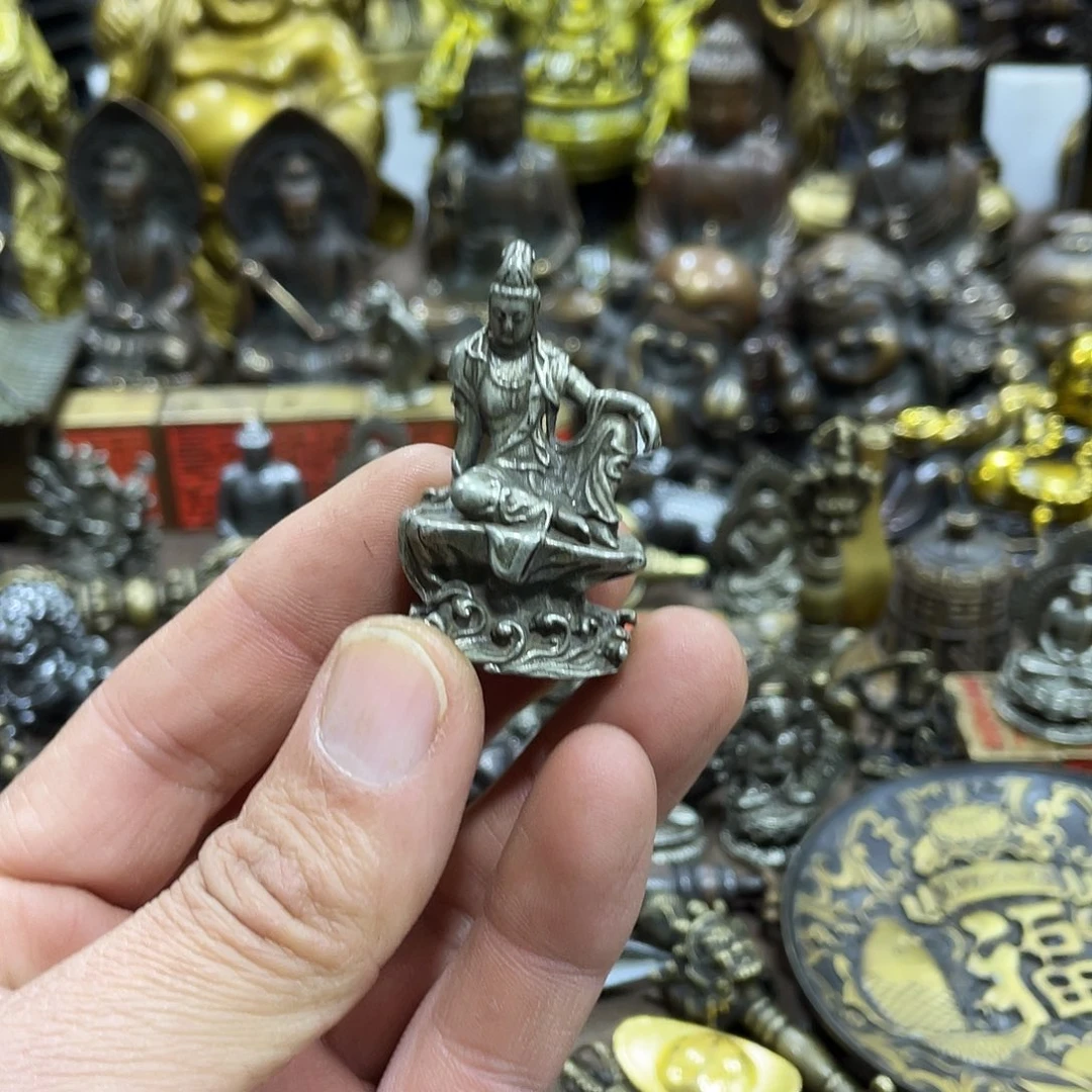 随***风白铜材质精品摆件