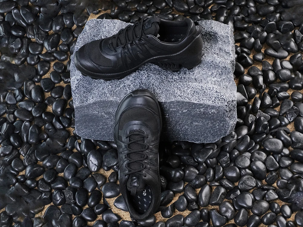 Ecco/爱步男鞋跑步新款BIOM防滑耐磨户外男鞋健步C踪迹803254